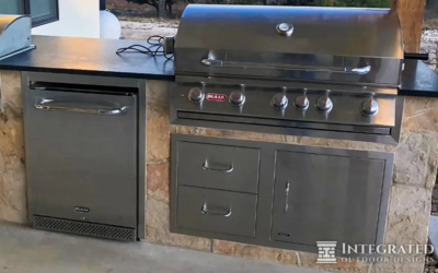 Top Features to Include in Your Outdoor Kitchen for Texas Summers